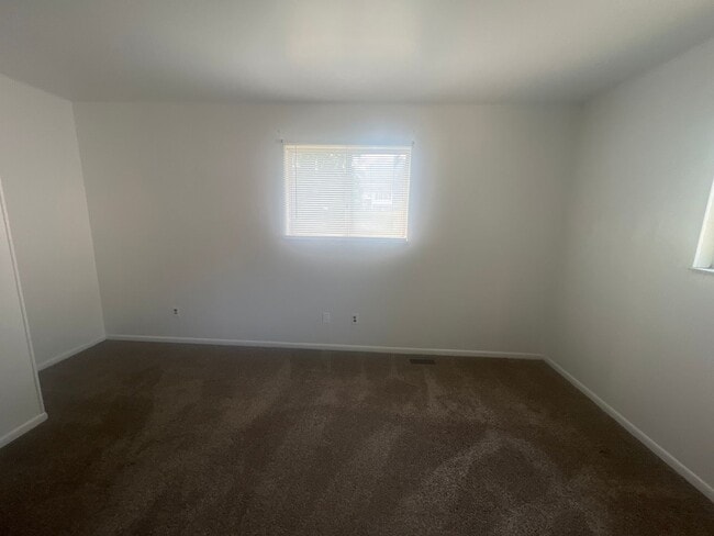 Building Photo - 145-149 Summers Street