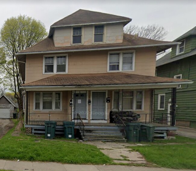 Building Photo - 41-45 Ave D