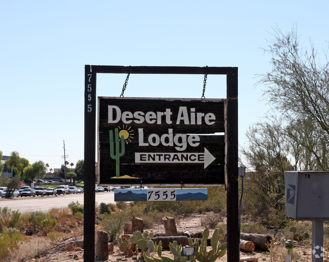 Building Photo - Desert Aire Lodge