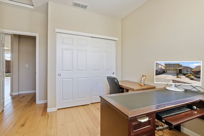 Building Photo - **Rent Reduction** Beautiful home in desirable Spring Lake community Woodland