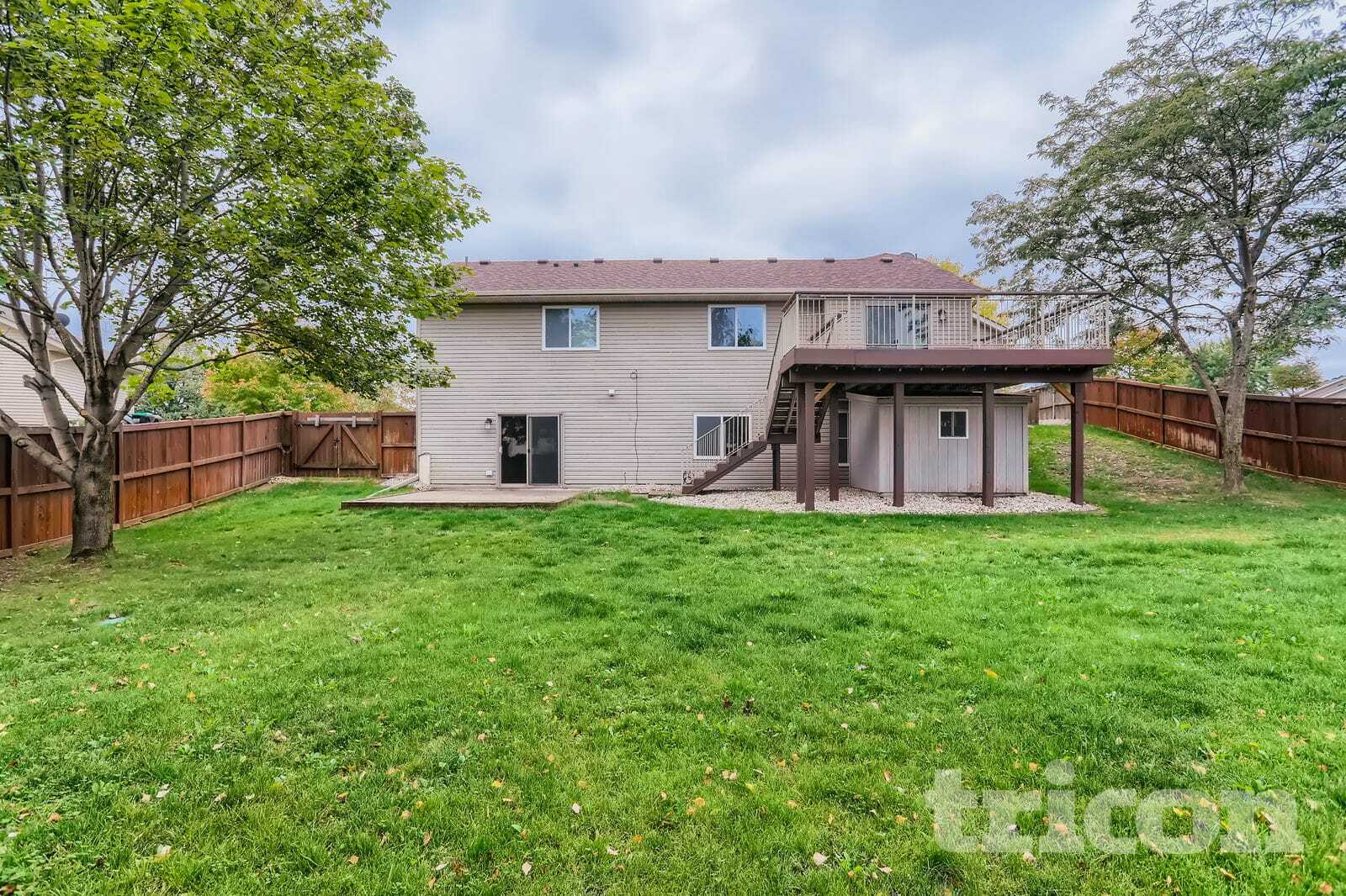 Building Photo - 7850 Park Ave NE