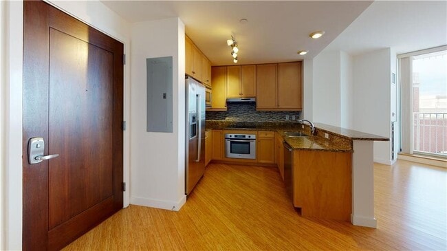 Building Photo - 1 W Exchange St