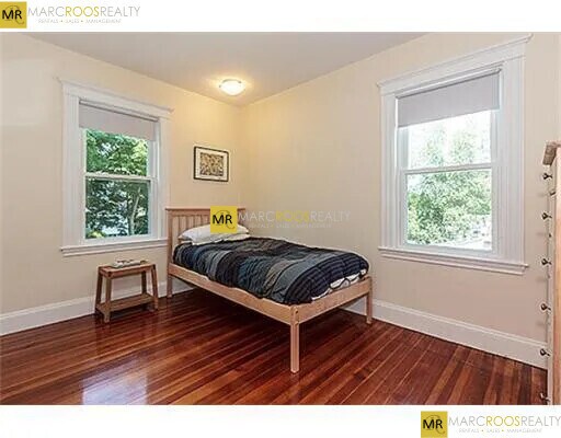 Building Photo - 178 Perham St