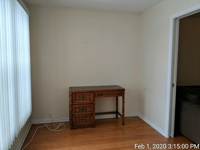 Building Photo - 249 Lynn Dr
