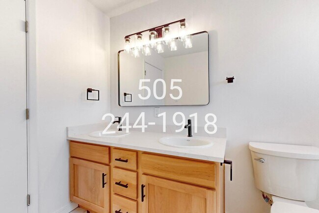 Building Photo - 1601 Georgia St NE