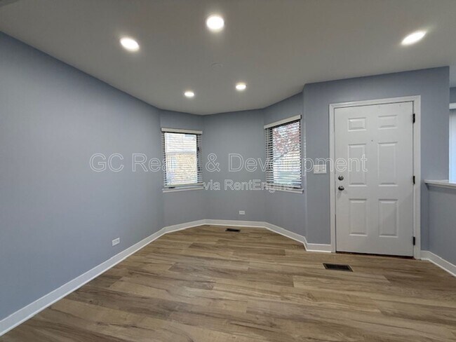 Building Photo - 1227 Ranchview Ct