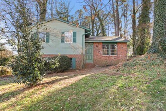 Building Photo - 605 Essington Pl