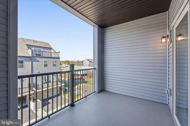 Building Photo - 2136 Glacier Rd