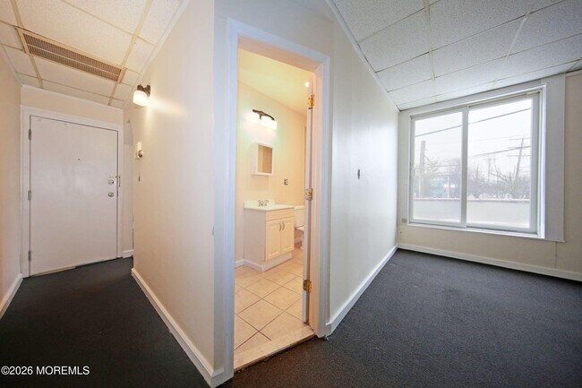 Building Photo - 199 Myrtle Ave