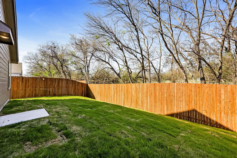 Building Photo - 122 Willow Wy