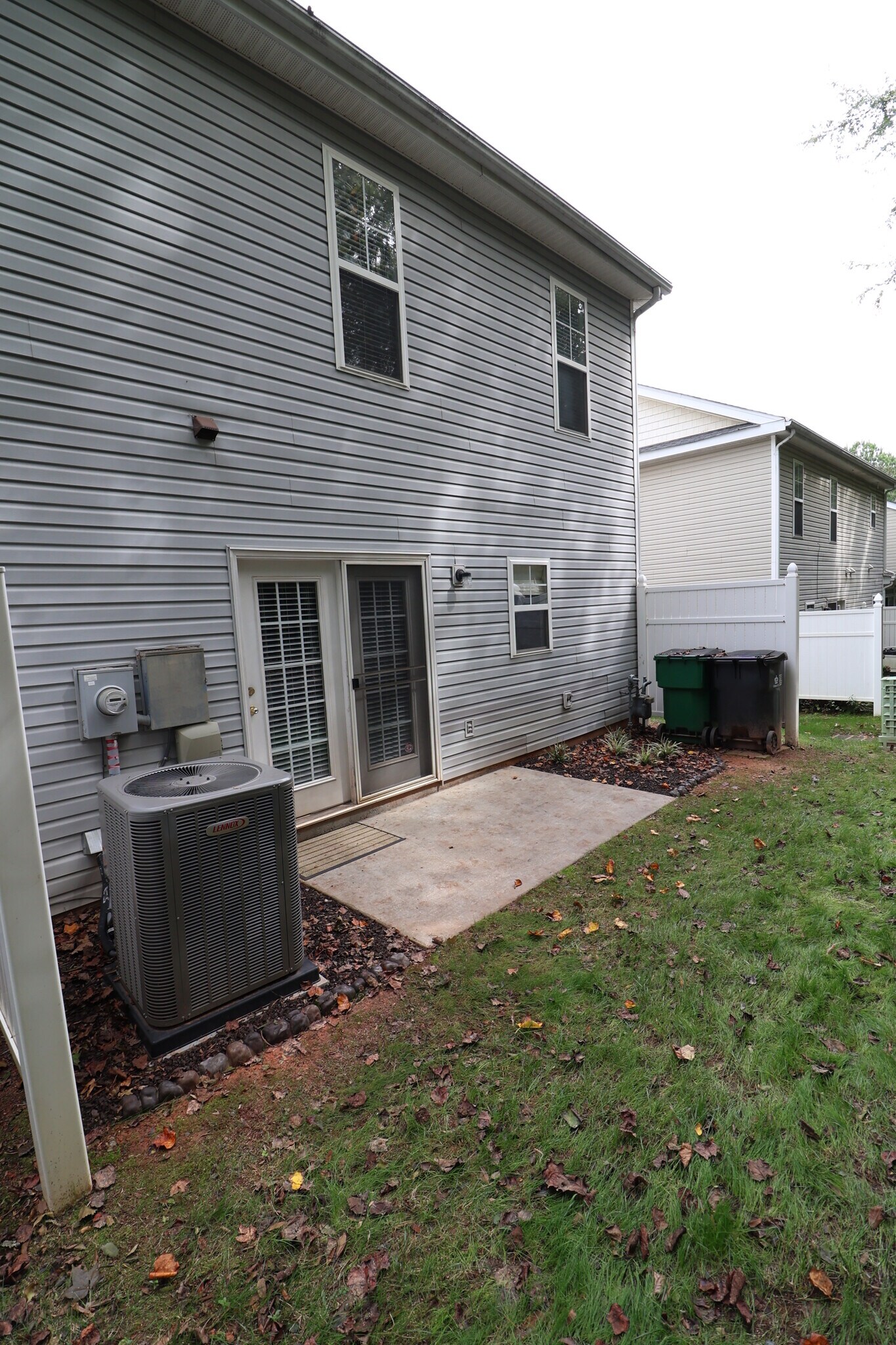 Building Photo - 10979 Princeton Village Dr