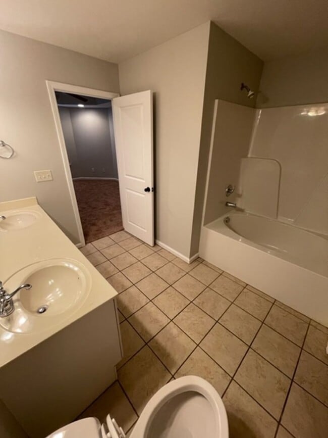 Building Photo - Townhome for rent in Calera
