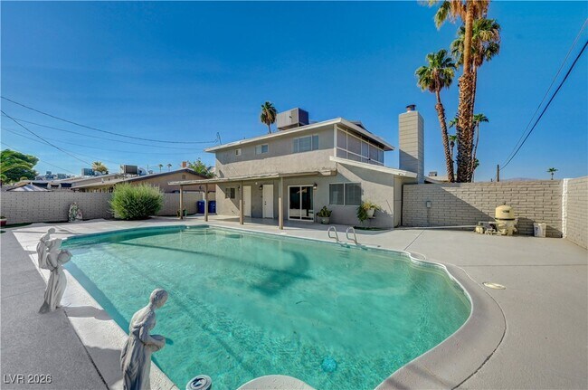 Building Photo - 5301 Westleigh Ave