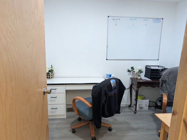 Building Photo - 1500 Wilson Ave