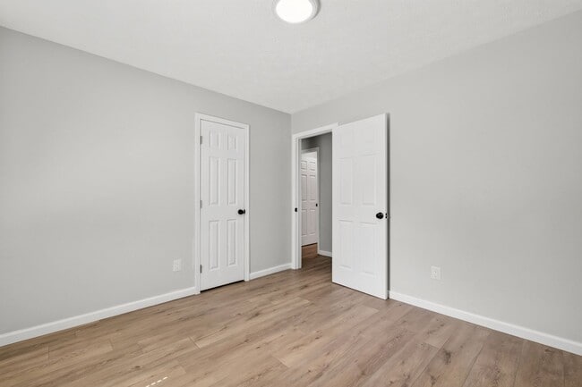 Building Photo - Renovated 3 bed/2 bath in Lithonia!