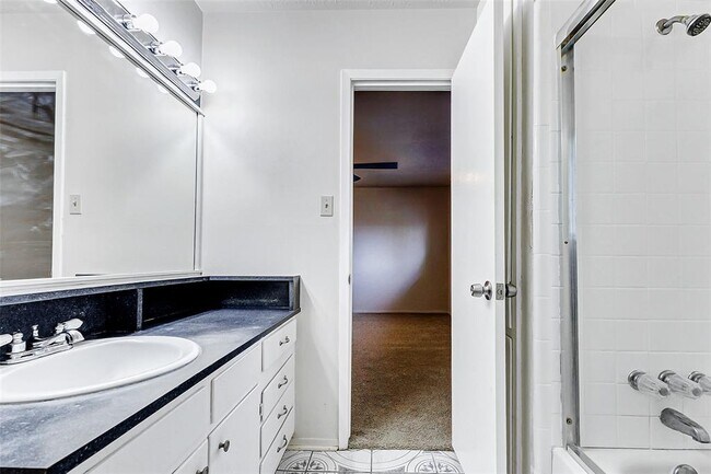 Building Photo - 5318 Botany Ln