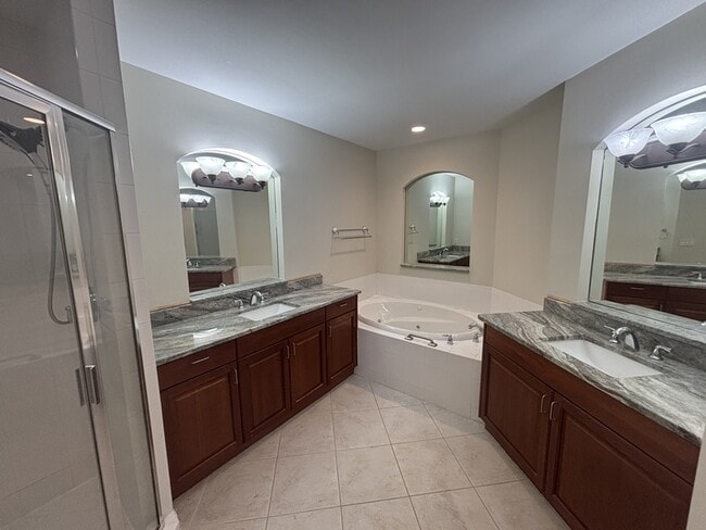 Building Photo - 87 Vivante Blvd