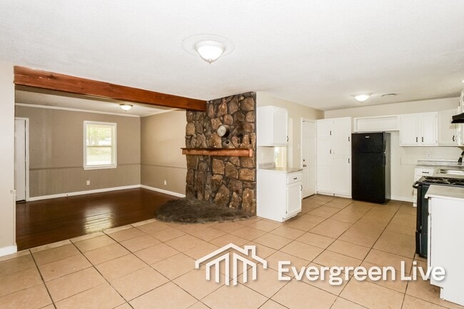 Building Photo - 8883 Whitworth St