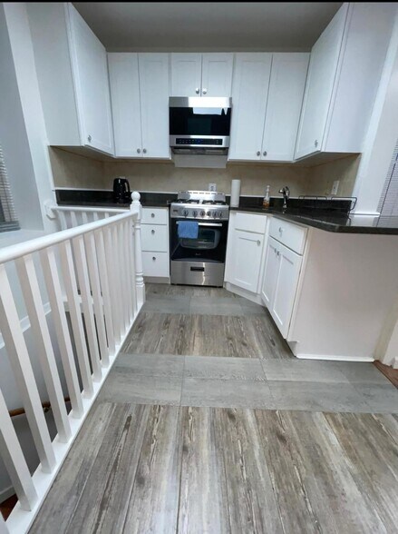 Building Photo - 1101 Banner Ave