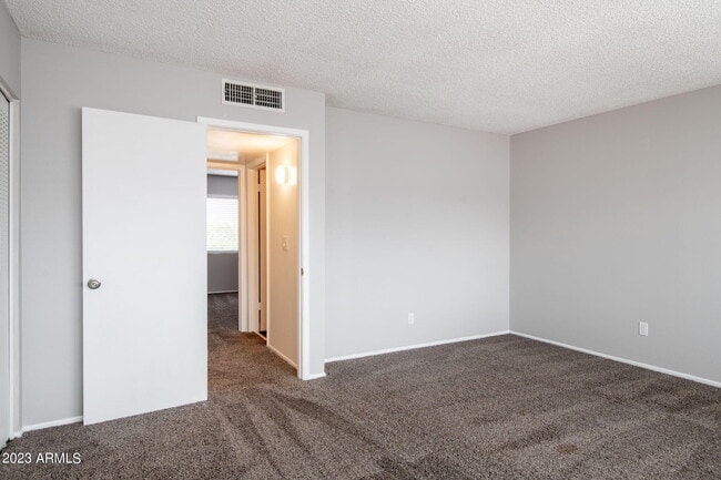 Building Photo - 3522 W Dunlap Ave