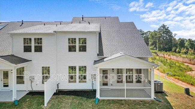 Building Photo - 1572 Shallons Ct