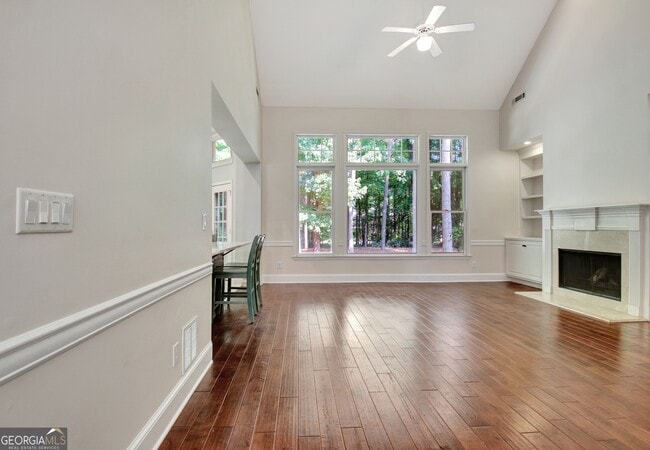 Building Photo - 185 Newfield Dr
