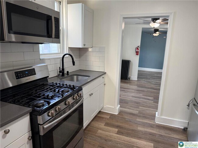 Building Photo - 1217 Washington St