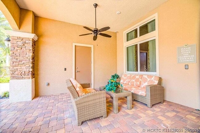 Building Photo - 151 Sword Fern Pl
