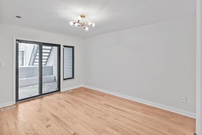 Building Photo - 766 Spinnaker Ct