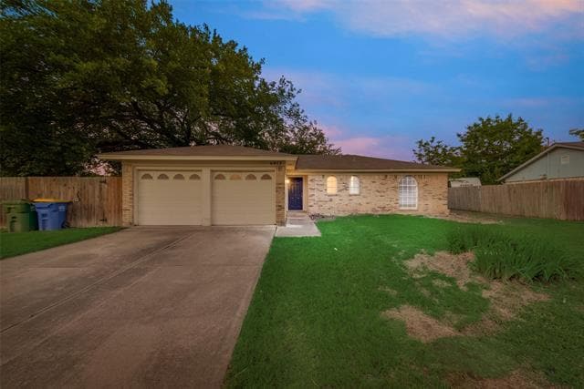 Building Photo - 6013 Barry Dr