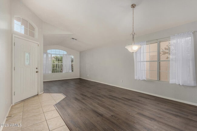 Building Photo - 3939 E Encinas Ave