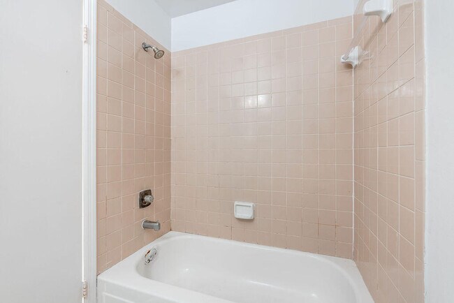 Building Photo - 4953 Freedom Cir