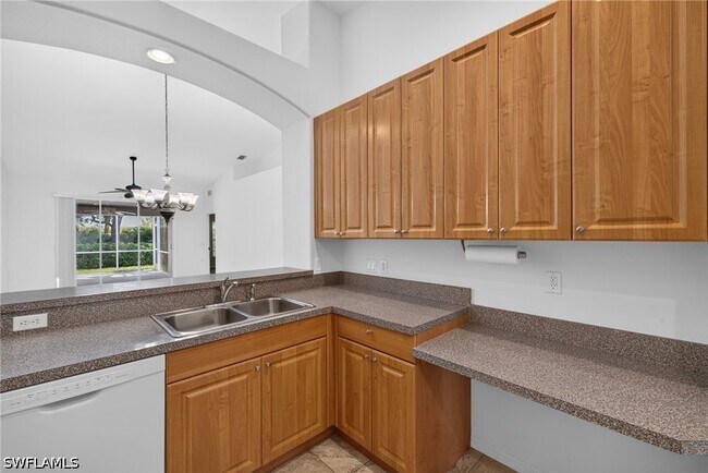 Building Photo - 6156 Mandalay Cir