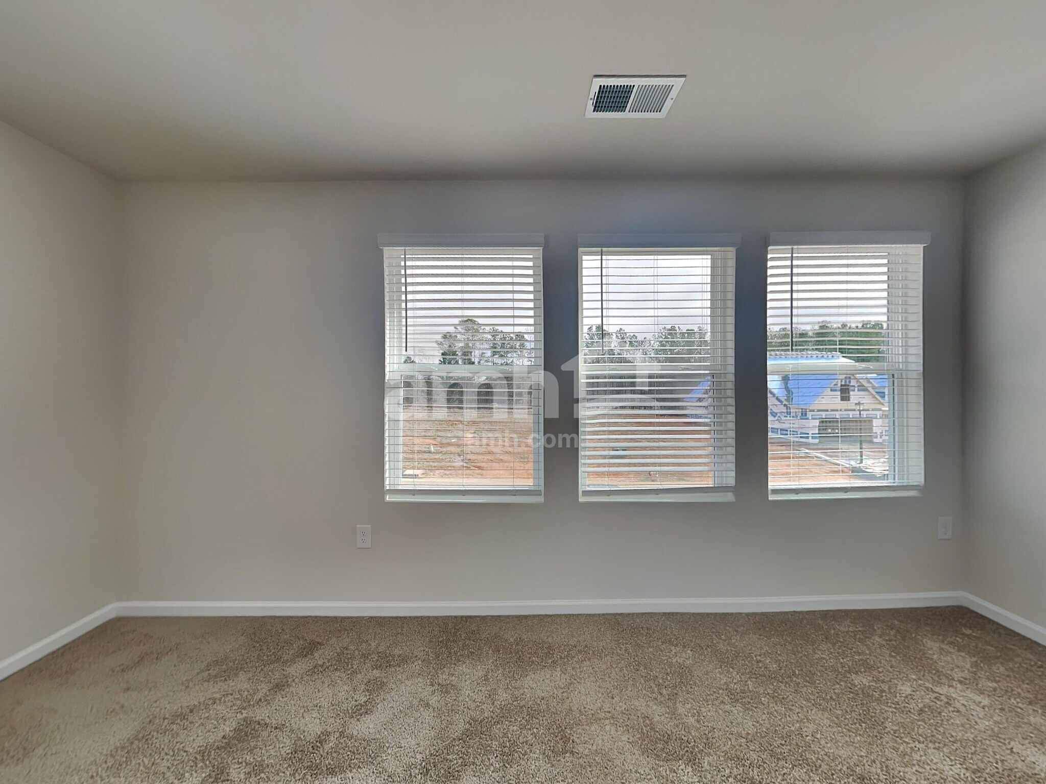 Building Photo - 3232 Emberly Dr