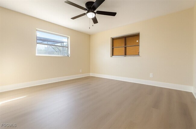 Building Photo - 732 Sesame Ct