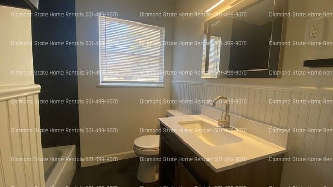 Building Photo - 27 Barbara Dr