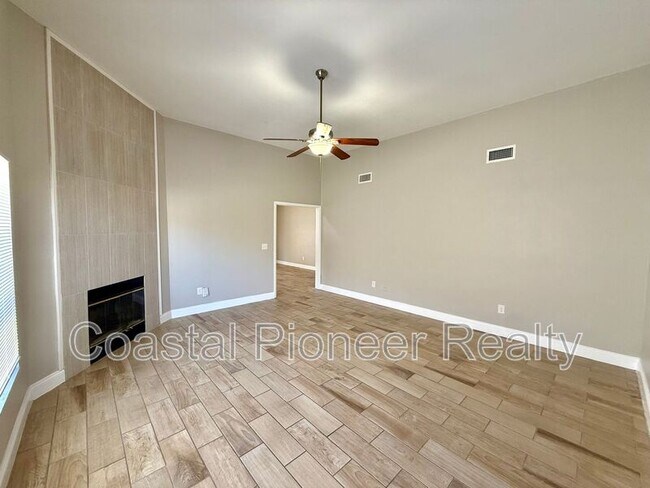 Building Photo - 7048 Hollowell Dr