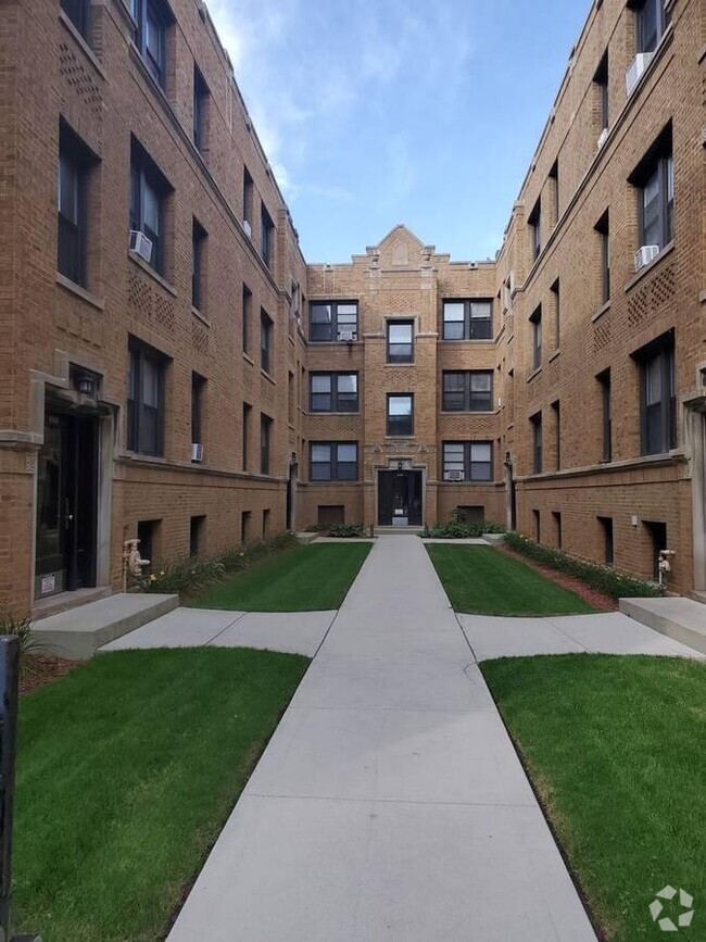 Building Photo - 1 bedroom in Chicago IL 60626