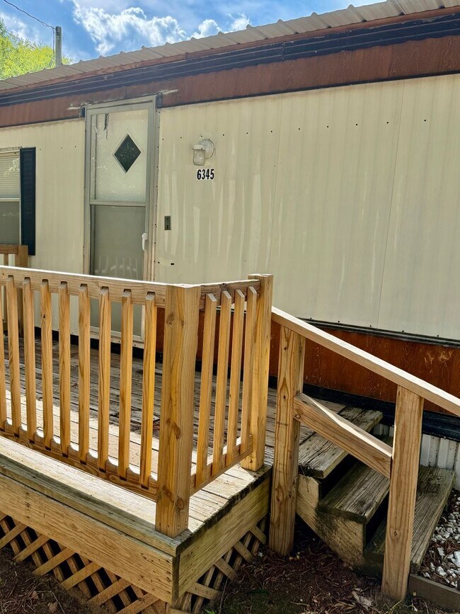 Building Photo - Mobile Home For Rent in Denver Area