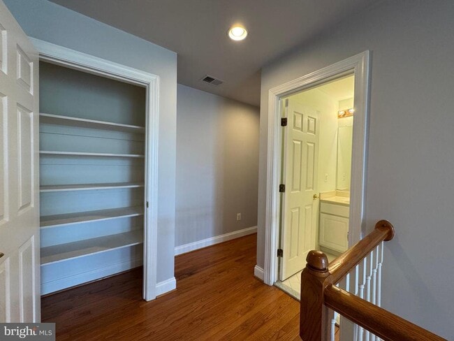 Building Photo - 13868 Piedmont Vista Dr