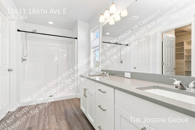 Building Photo - 13411 186th Ave E