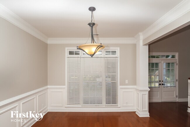 Building Photo - 274 Riverwood Way