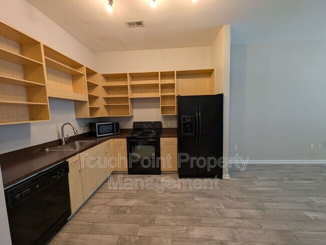 Building Photo - 1020 E 36th St