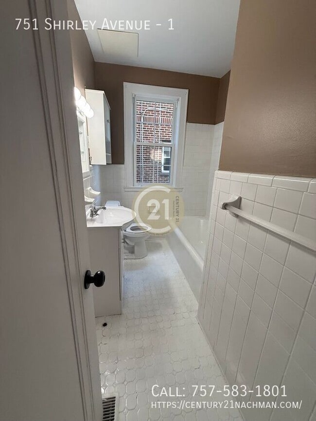 Building Photo - 751 Shirley Ave