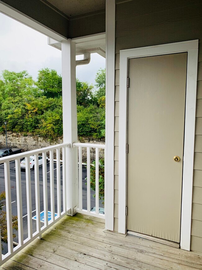 2025 Woodmont Blvd 2025 Woodmont Blvd Nashville TN 37215 Apartment