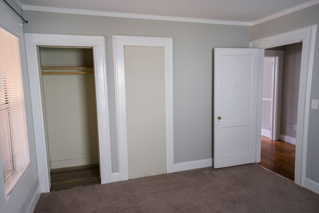 Building Photo - 3Bedroom/1Bath Home Coming Available Soon!