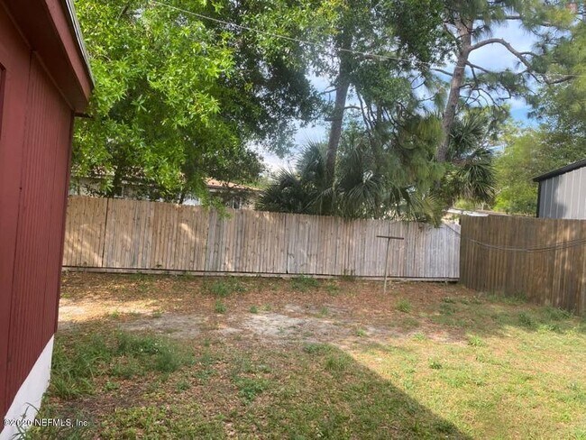 Building Photo - 7503 Merrill Rd