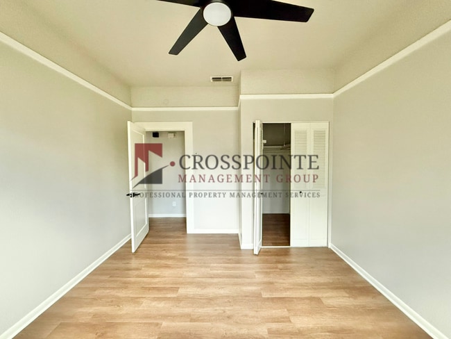 Building Photo - E Noble St 403/ 405  LEASE UP ONLY