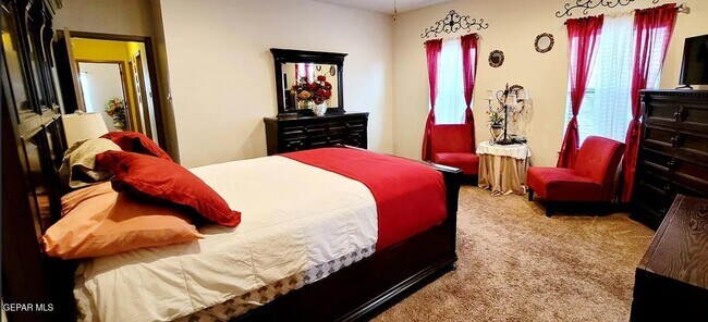 Building Photo - 13212 Emerald Hills St