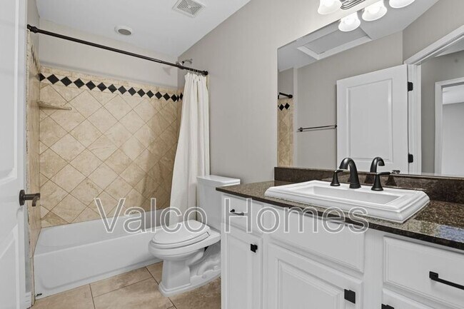 Building Photo - 6326 N 14th Pl